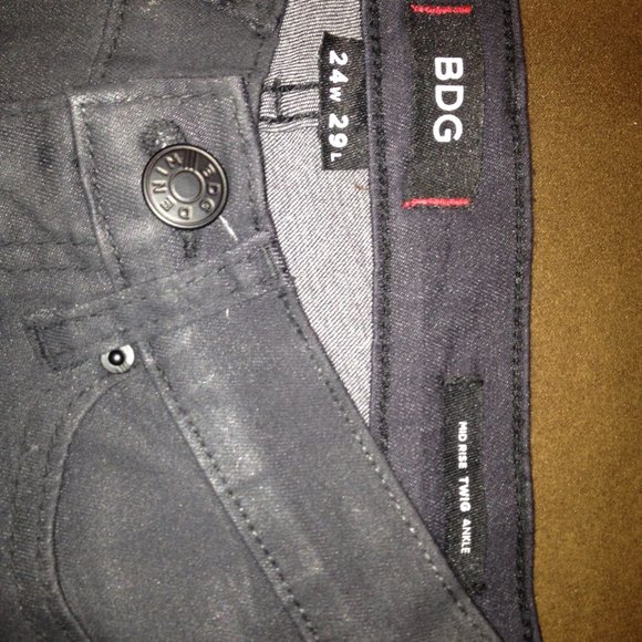 BDG Mid Rise Twig Ankle Skinny Jeans NWOT - Picture 1 of 7